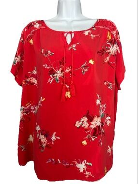 EVRI Red Floral Keyhole Front Tassel Tie Short Sleeve Rayon Top Women’s Size 2X
